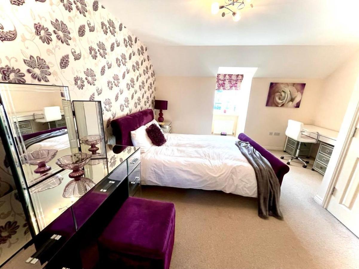 Lakeside Stylish 3 Bedroom House Grays Exterior photo